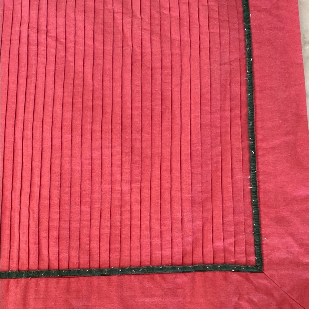 VINTAGE Red and Green Table Placemats (4)